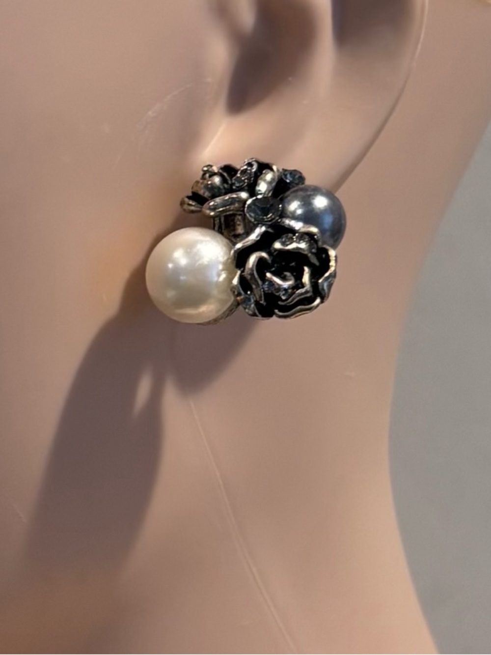 Mid-Century Modern Silver Tone Rose & Faux Pearl Cluster Stud Earrings - Picture 4 of 9